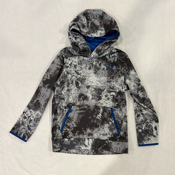 Bundle of 9 boys tops - size 7 - sweatshirts, button downs, graphic tees - Picture 3 of 14